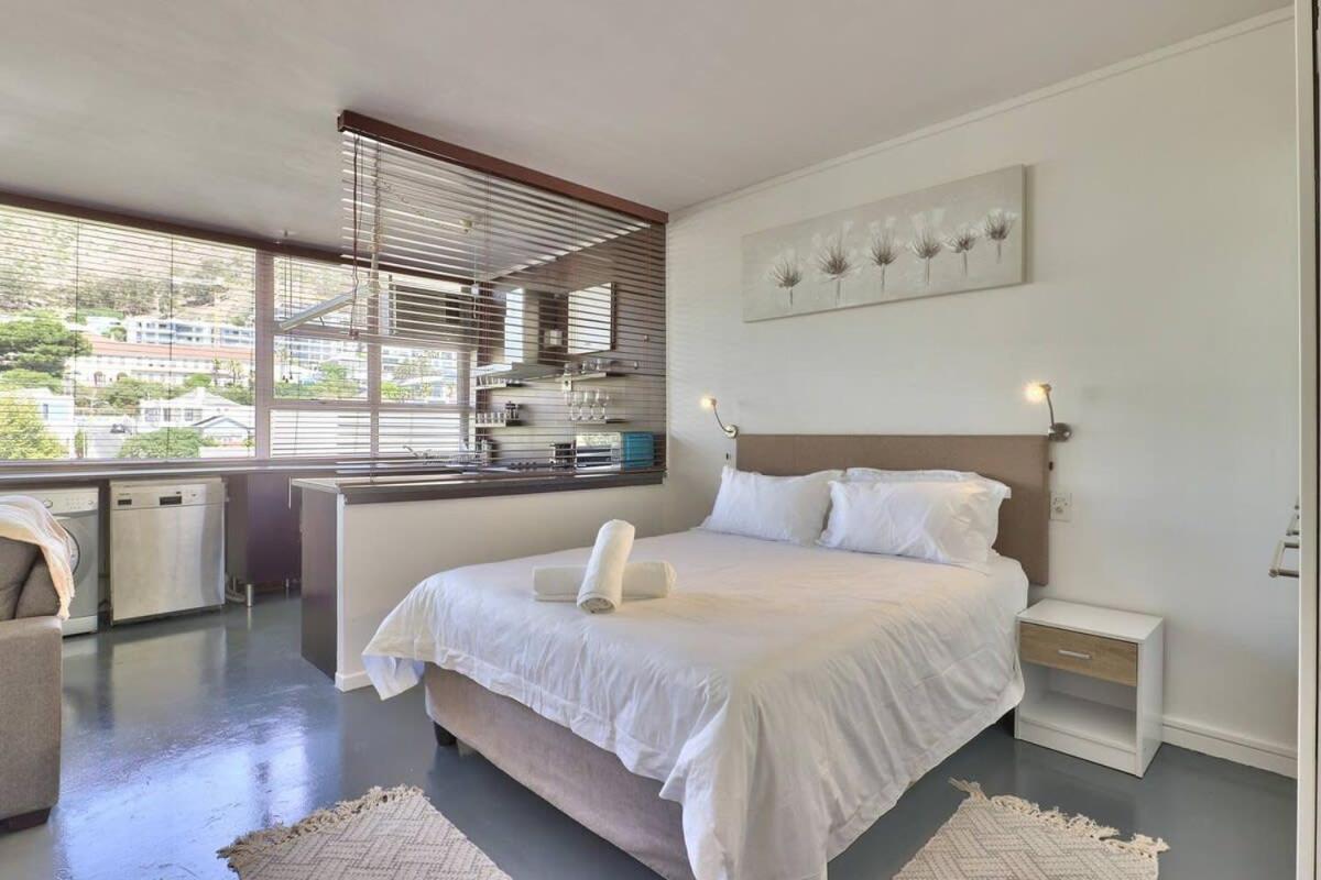 Montclair 60B Apartment Cape Town Bagian luar foto