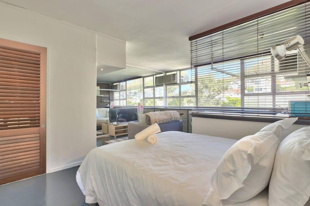 Montclair 60B Apartment Cape Town Bagian luar foto