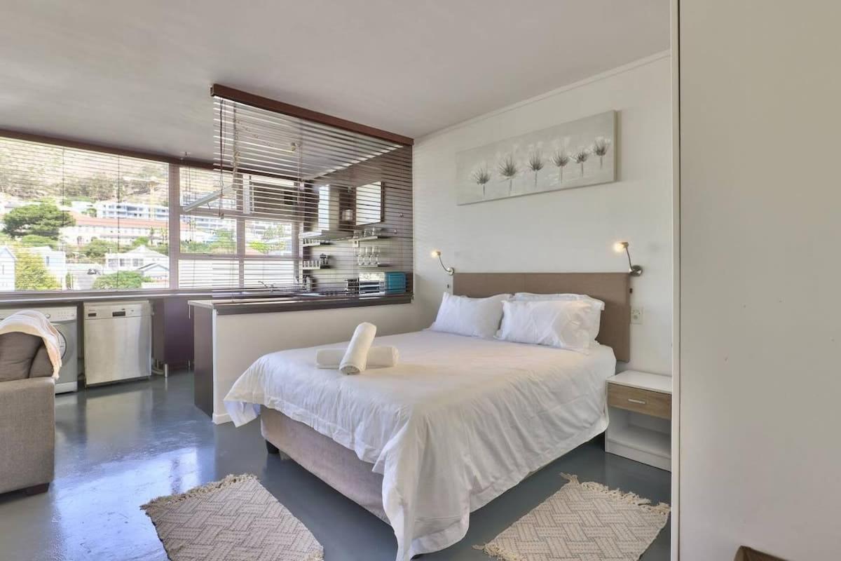 Montclair 60B Apartment Cape Town Bagian luar foto